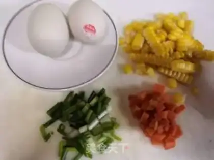 Make Gold and sand and egg rice step 1