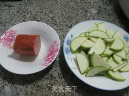 Make Elbow and ham are fried step 0