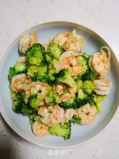 Make Shrimp fried broccoli step 4