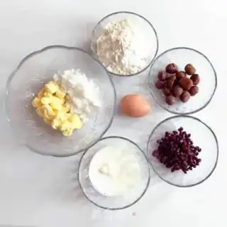 Make Beef chestnut cake step 0