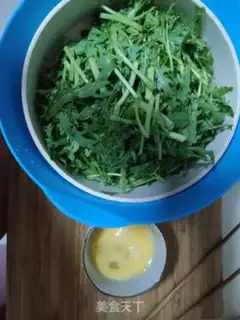 Make Eggs step 1
