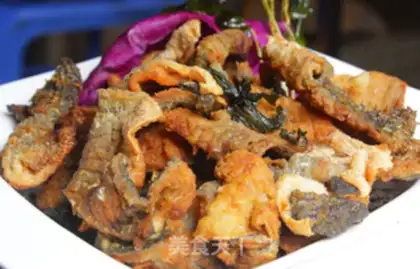 Make The practice of red and salty yellow fish skins step 4