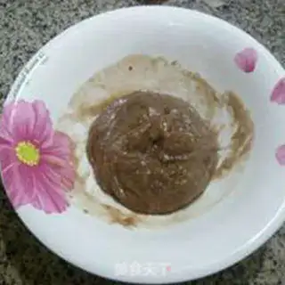 Make Ice cream and fruit round step 4