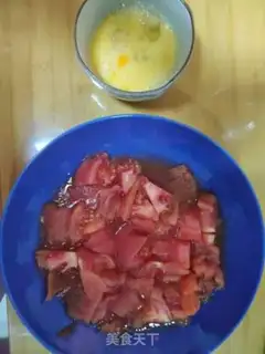 Make Tomato fried eggs step 2
