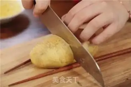 Make A thousand-storey accordion potatoes step 3