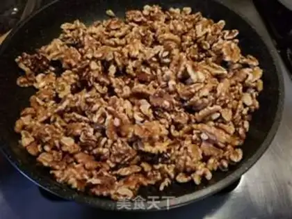 Make Amber walnuts step 2