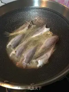 Make Blow up a salty fish step 4