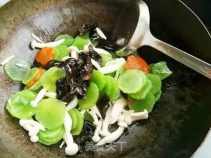 Make White mushrooms step 10