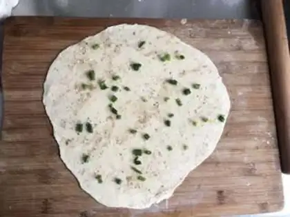 Make Onion cake step 4