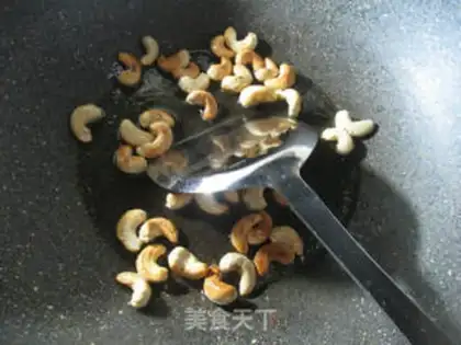 Make Cashew carrots and broccoli step 2