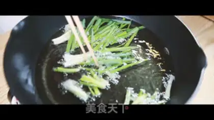 Make Onion noodles step 2