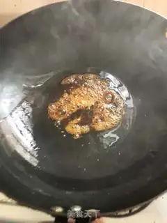 Make Red burning pig hoof step 2
