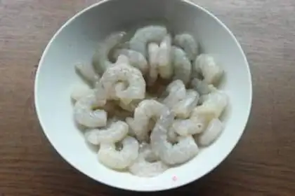 Make Shrimp tofu step 1
