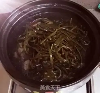 Make Scorpion soup step 1