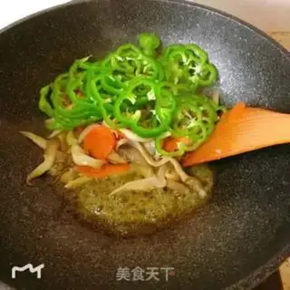 Make Scrambled mushrooms step 4