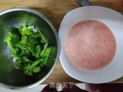 Make Tomato egg noodles step 1
