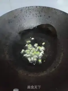 Make Tomato egg noodles step 2