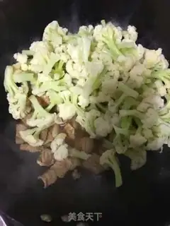 Make Meatloaf and chowder step 4