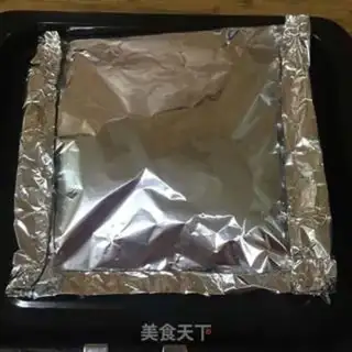 Make Tin paper fish head step 3