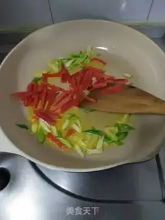 Make Dry tofu sprouts and sweet peppers step 7