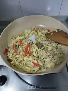 Make Dry tofu sprouts and sweet peppers step 9