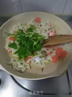 Make The green pepper carrots, the sprouts step 8