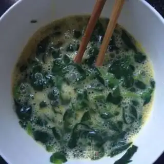 Make A spinach egg step 3