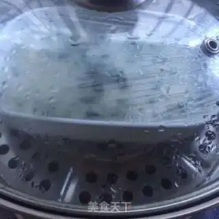 Make A spinach egg step 6