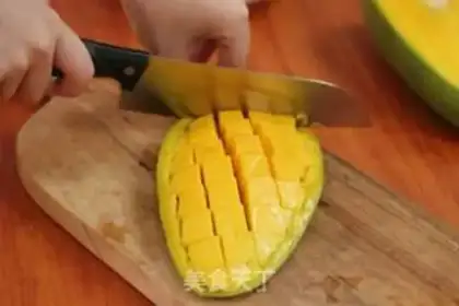 Make Mango Napoleon step 1