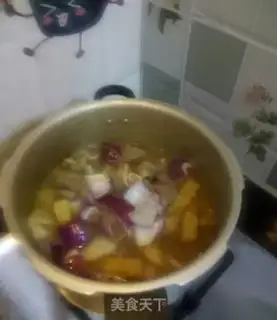 Make Sugar cane radish, lamb soup step 7