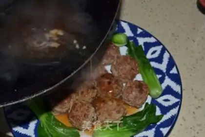 Make Tasty southern fried balls step 16