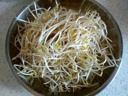 Make Bean sprouts step 1