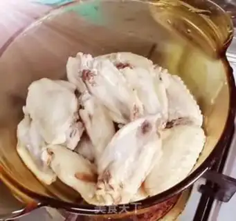 Make Plum wings step 0