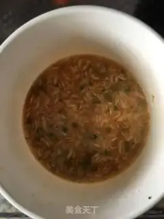 Make Shrimp skin fried eggs step 2