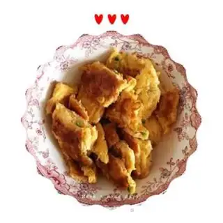 Make Shrimp skin fried eggs step 6