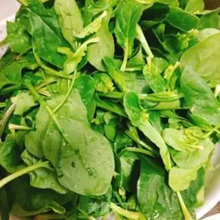Make Spinach fried eggs step 0