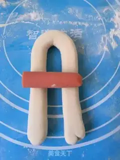 Make Little bunny buns step 6