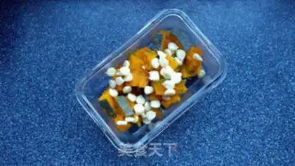 Make Corny pumpkin step 6