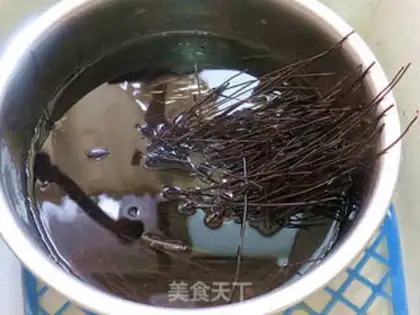 Make Spicy spicy root powder step 0