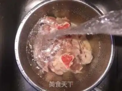 Make Big bone hotpot step 0