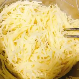 Make Onion potatoes step 1