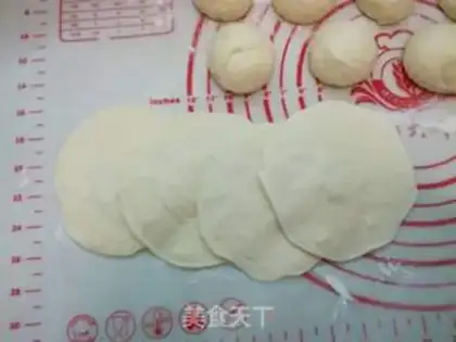 Make Puppet pork buns step 9