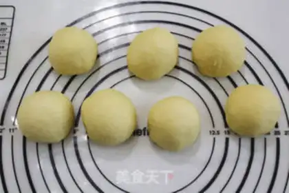Make Noodle doughnuts step 5