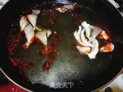 Make Shrimp rolls on the shoal step 4