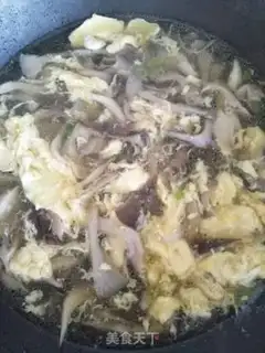 Make Mushroom egg soup step 1