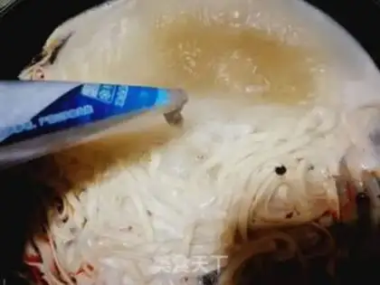 Make Shrimp rolls on the shoal step 6