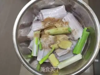 Make Red-fried fish step 2