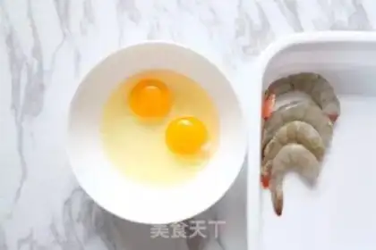 Make Shrimp steamed eggs step 0