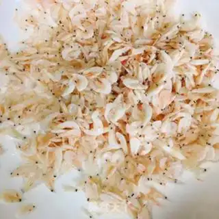 Make Shrimp-skinned casserole step 1