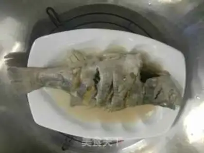 Make The steam cellar smells like spicy fish step 4